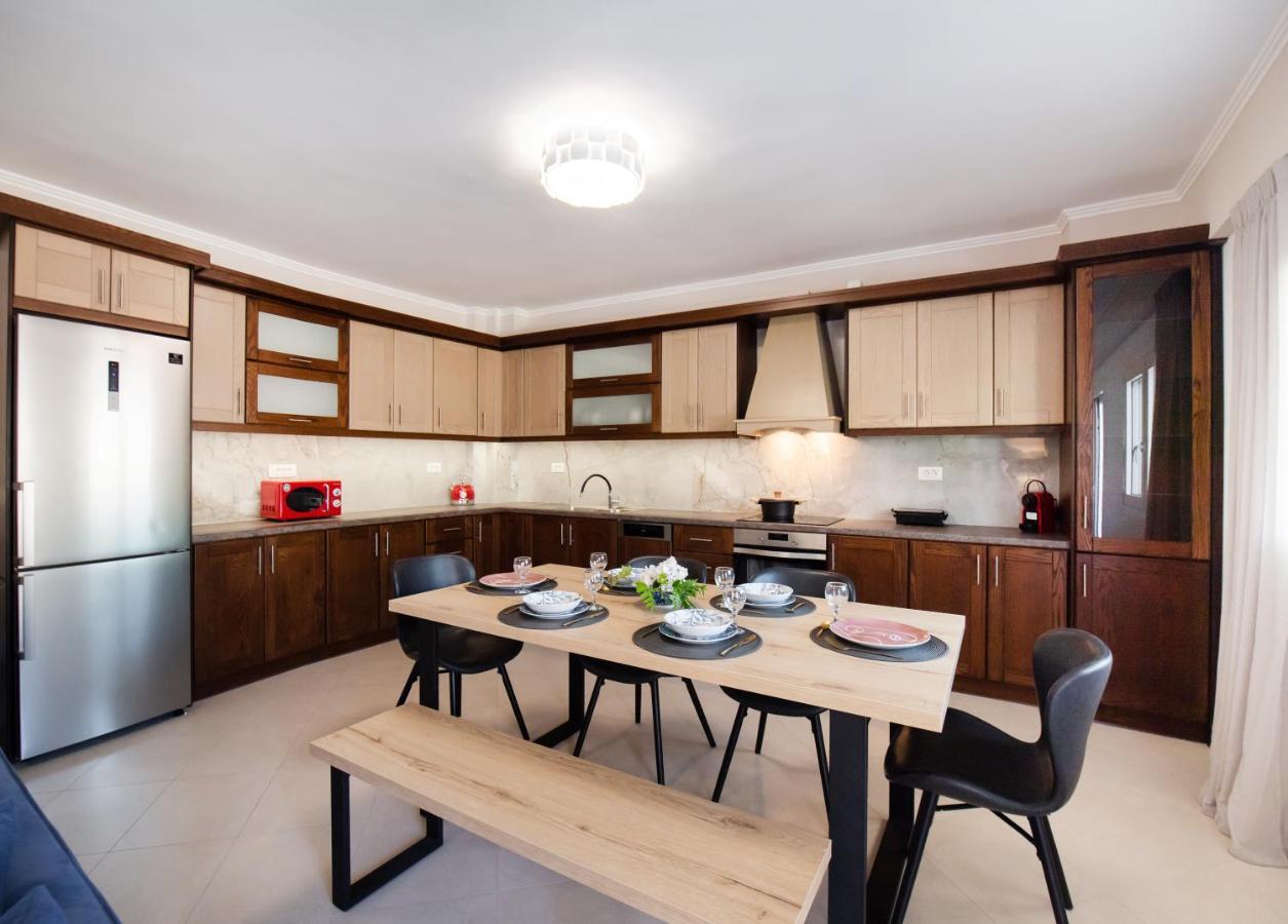 Peratzada Apartments ヴァシリキ エクステリア 写真
